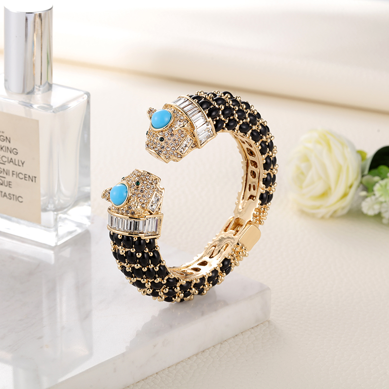 Sally's Paradise Animal Bracel - Paradise Jewelry & Watches Llc review and price